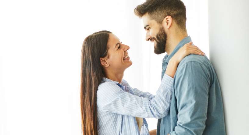 مدح الزوج لزوجته