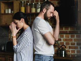 ترك الزوجة منزل الزوجية بسبب المشاكل