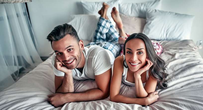 كيف اعلق زوجي فيني بالفراش