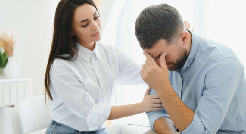 كيف اخلي زوجي ينسى الماضي