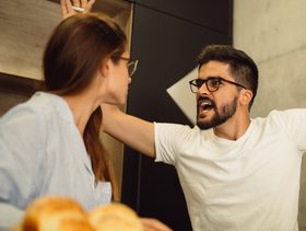 اكره زوجي من اسلوبه​