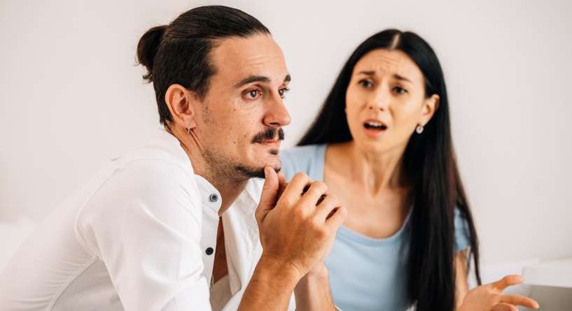 كيف تعرفين أنه يريد إنهاء العلاقة بك​