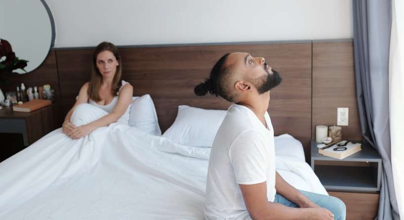 زوجي يشم مني رائحة كريهة​