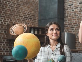 معلومات مبسطة عن الفضاء للاطفال​