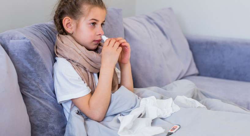 توقفي عن الإفراط في تقديم الأدوية: الحل الطبيعي لتعزيز مناعة طفلك يكمن هنا!