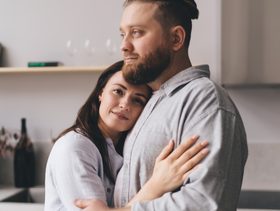 علامات غيرة الرجل العاشق​