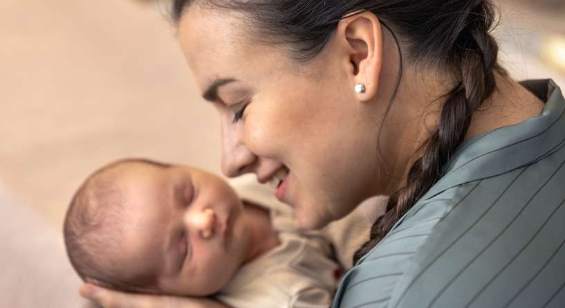 خطوة بسيطة بعد الولادة تضمن لطفلك بداية صحية وحياة سعيدة!