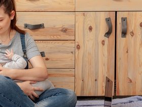ما هي الأعشاب الممنوعة على المرضعات؟ بعضها سيصدمك!