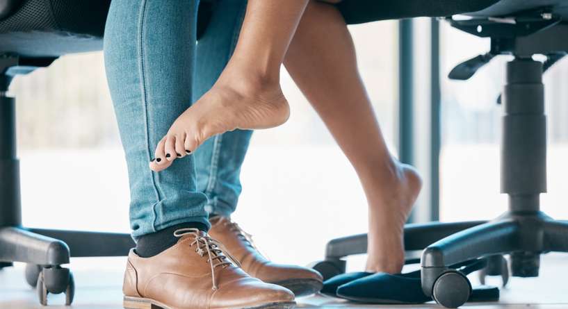 أسباب حب الرجل لقدم المرأة​