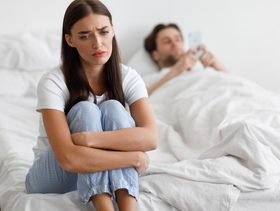 هل الزوج يلاحظ سواد المنطقة​