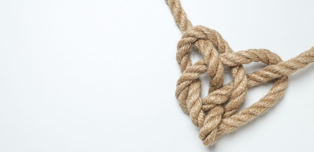 حبل مُعقَّد على شكل قلب