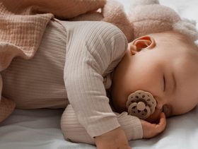 6 أخطاء تُفسد نوم طفلكِ
