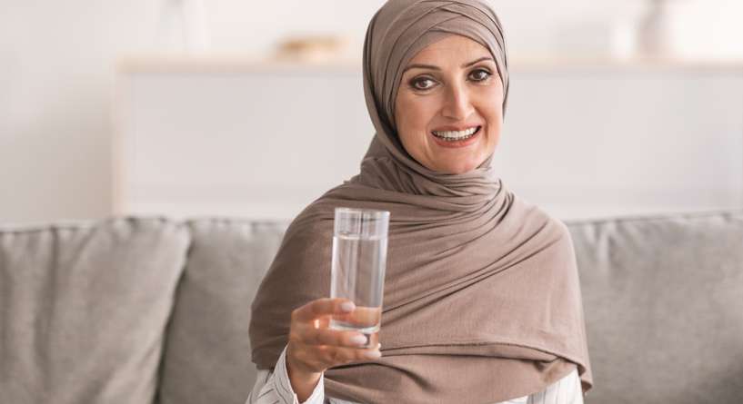 هل يجوز شرب الماء بعد القيء في رمضان​