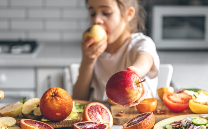 عبارات عن الغذاء الصحي للطفل​