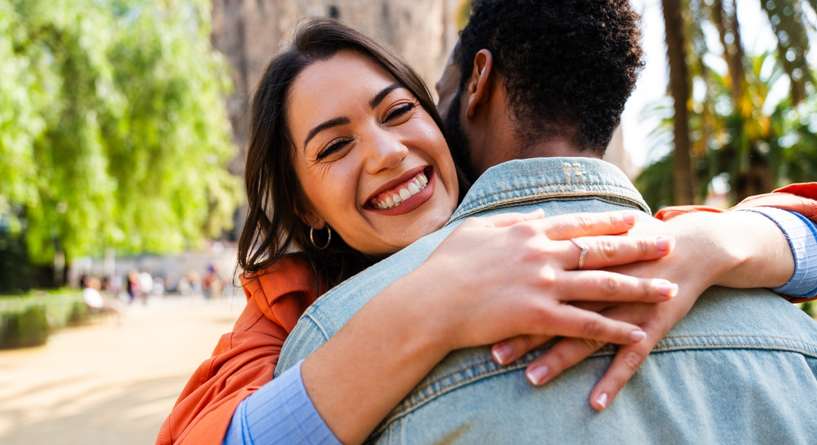 فوائد الحضن للرجل​