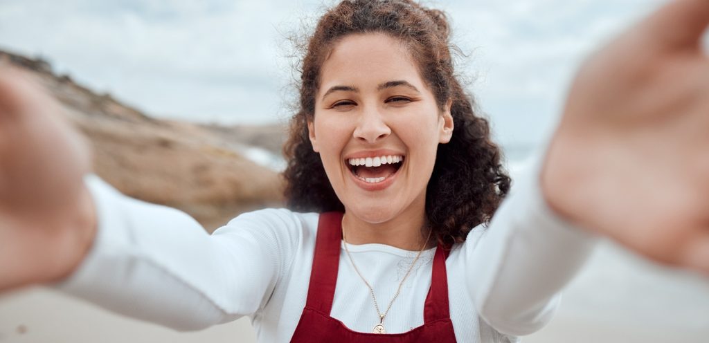 امرأة سعيدة