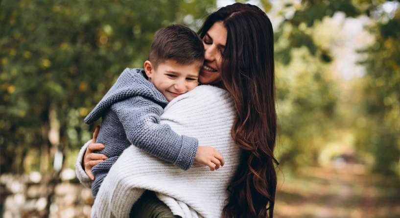 مفاجأة لكل أم! دراسة جديدة تؤكد: طاعة الطفل لأهله طريقه الأول للثراء
