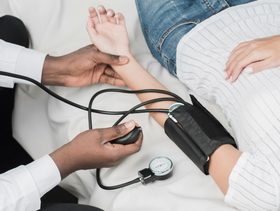 دراسة علمية تكشف سرًا خطيرًا.. ضغط دمكِ أثناء الحمل يحدد صحتكِ لسنوات قادمة!