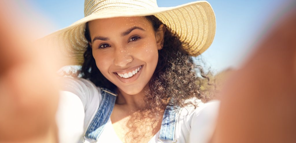 امرأة سعيدة