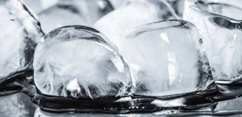 مكعبات من الثلج