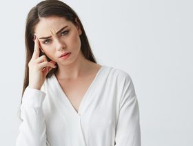 هل تعانين من التشتت؟ إليكِ الطريقة السحرية للحفاظ على تركيزك ورؤيتك للمستقبل