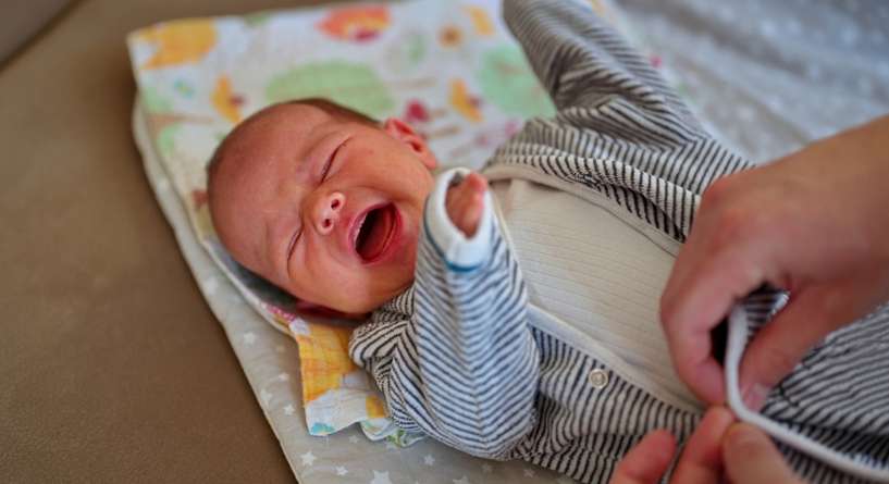 كيف اعرف ان طفلي داخله برد​
