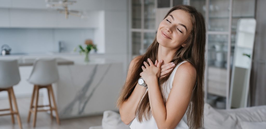 امرأة سعيدة