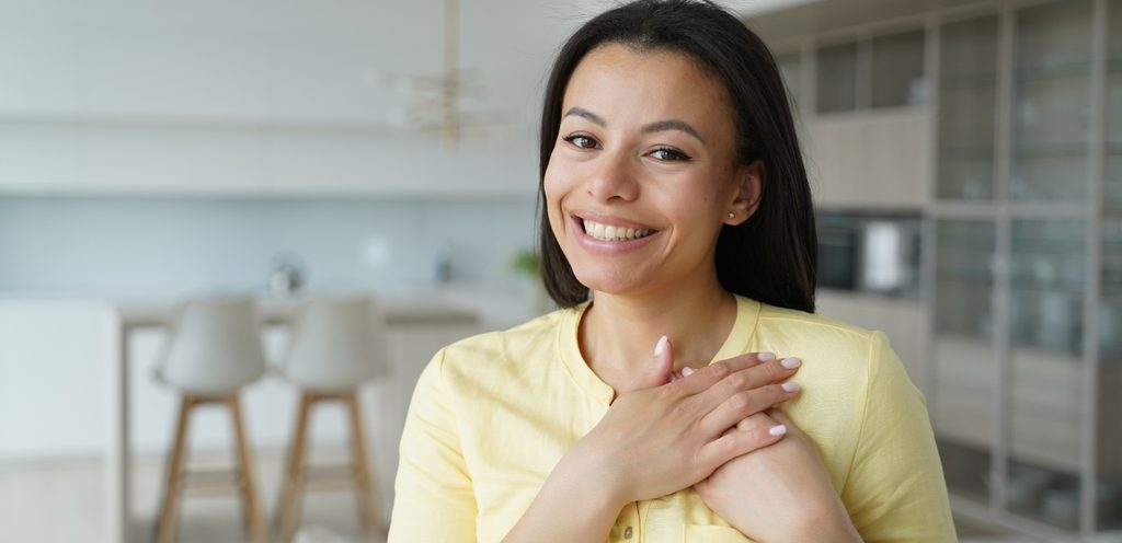 امرأة سعيدة