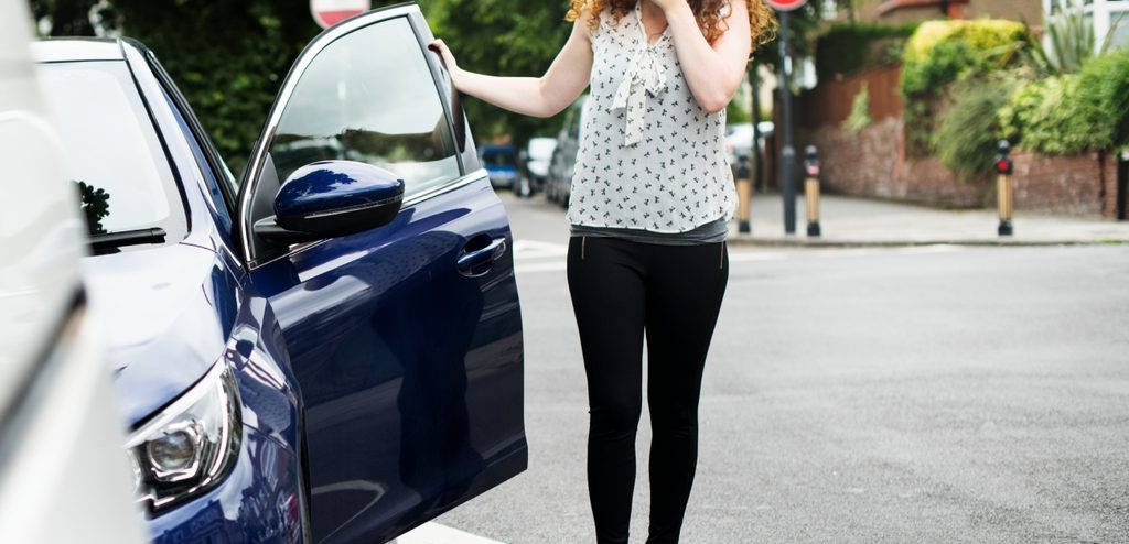 امرأة تعرّضت لحادث سيارة