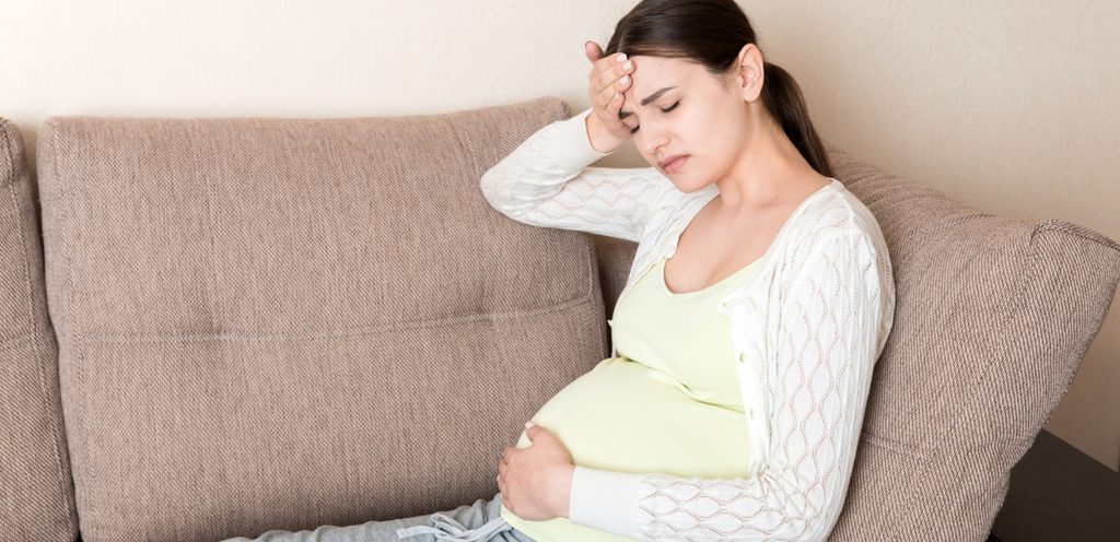 امرأة حامل متعبة