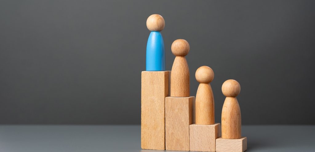 أشكال أشخاص من الصغير إلى الكبير