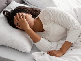 إليكِ كيف تتعاملين مع قلة النوم بعد الولادة وتحصلين على الراحة التي تحتاجينها