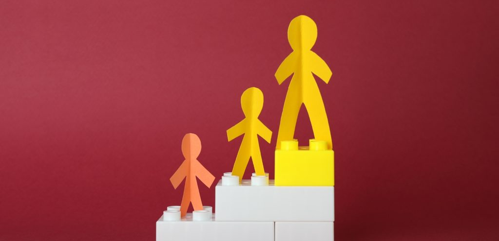 أشكال أشخاص من الصغير إلى الكبير