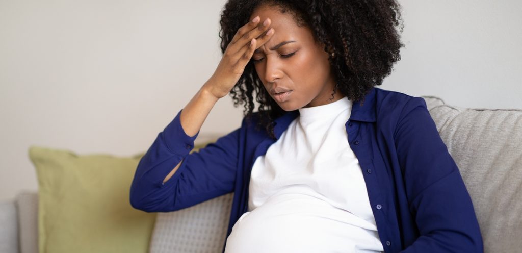 امرأة حامل متعبة