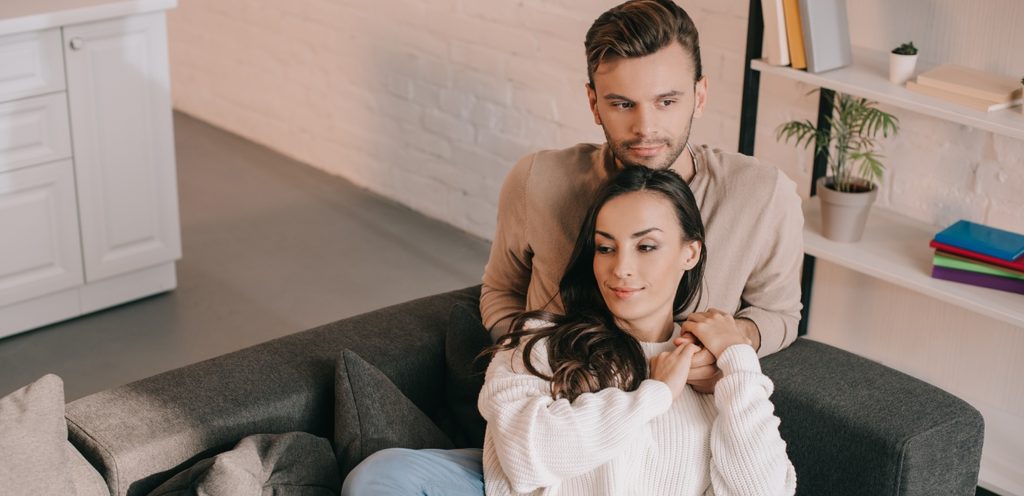 زوجان سعيدان