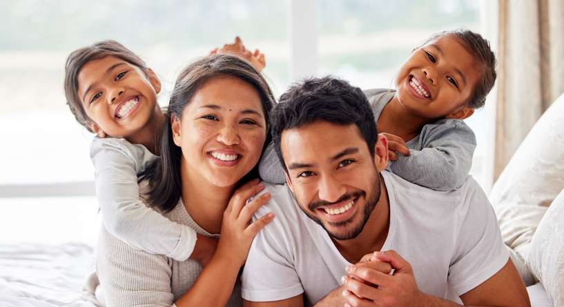 كيف يمكن للزوجين أن يتعاونوا في تربية الأبناء دون أن يؤثر ذلك على العلاقة؟