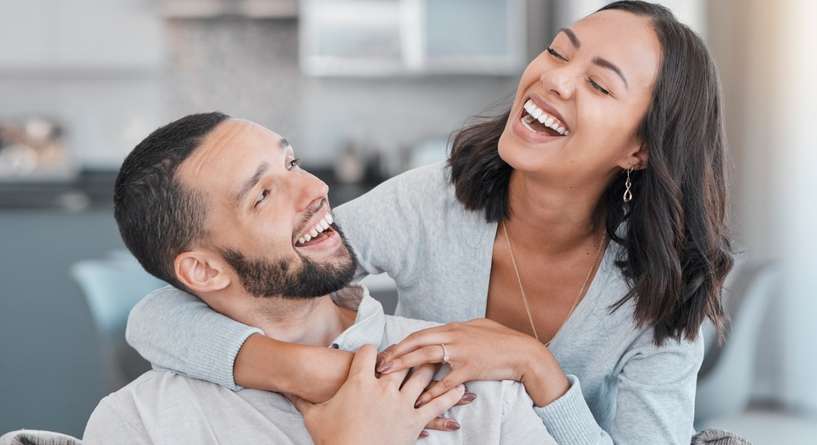 كيف تبنين علاقة زوجية لا تهزمها الضغوط اليومية؟