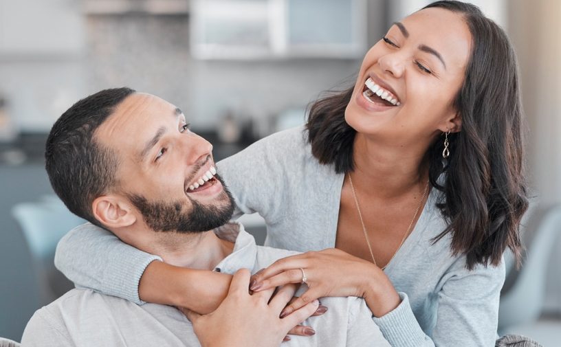 كيف تبنين علاقة زوجية لا تهزمها الضغوط اليومية؟
