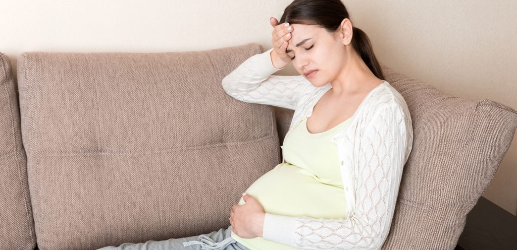 امرأة حامل مُتعَبة