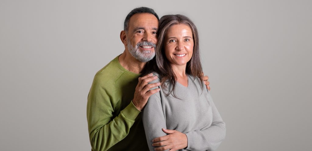 زوجان سعيدان