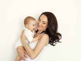 كيف تُنجبين طفلًا عبقريًا؟