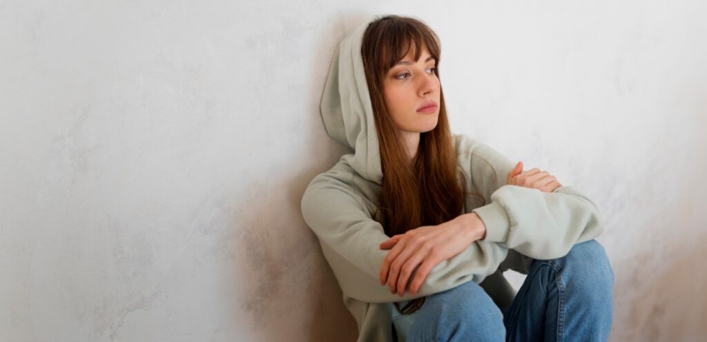 امرأة حزينة