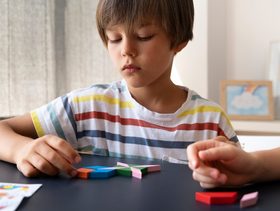 كيف أعرف أن طفلي سليم من التوحد