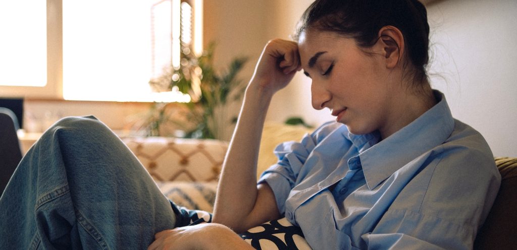 امرأة متعبة