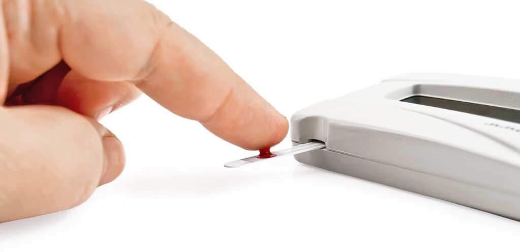 جهاز قياس معدّل السكّر في الدم