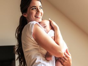 تفسير رؤية طفل جميل في المنام لابن سيرين