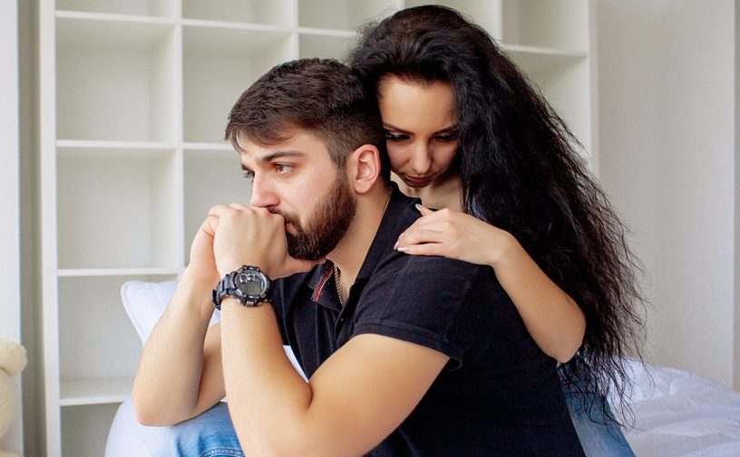 زوجي غيور جدًا