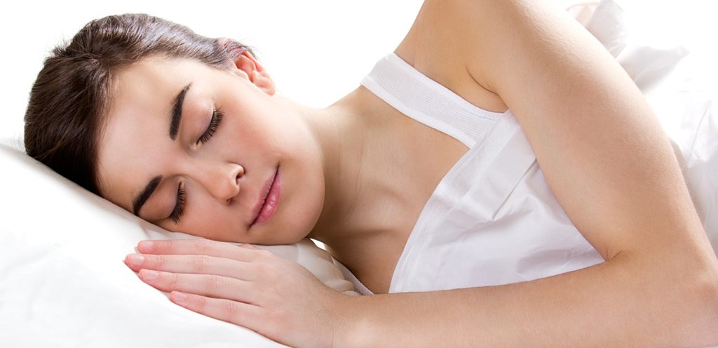 امرأة نائمة