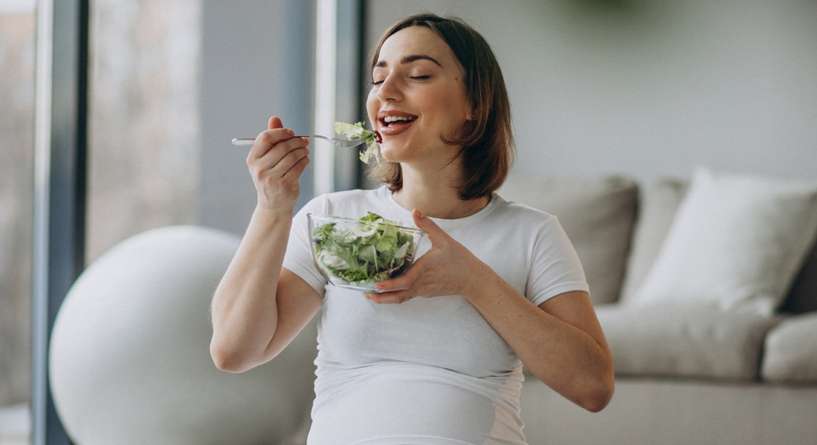 هذه المأكولات الشائعة تضرّ بالجنين رغم فائدتها!