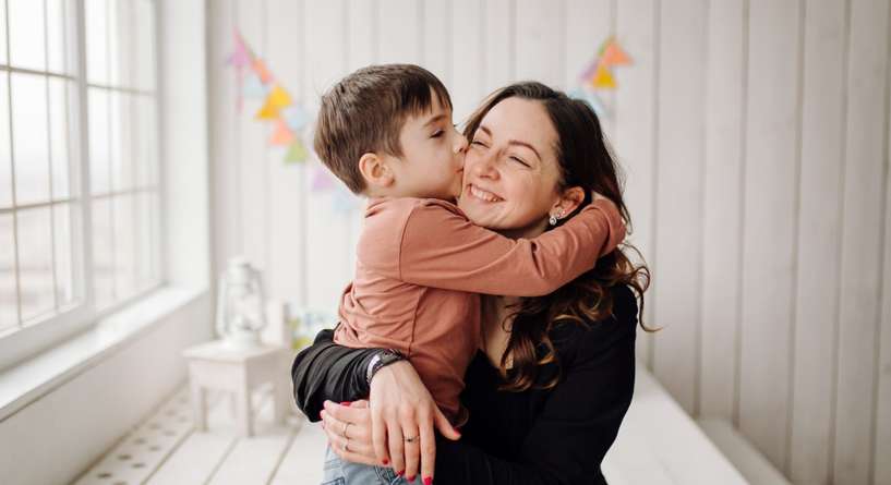 تربية طفل واثق من نفسه تبدأ بهذه الخطوات الخمس فقط!